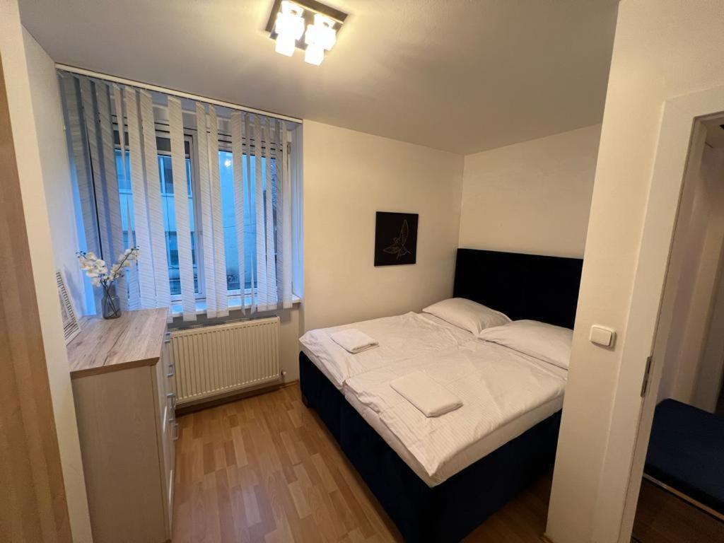 Iren Apartment Братислава Екстер'єр фото